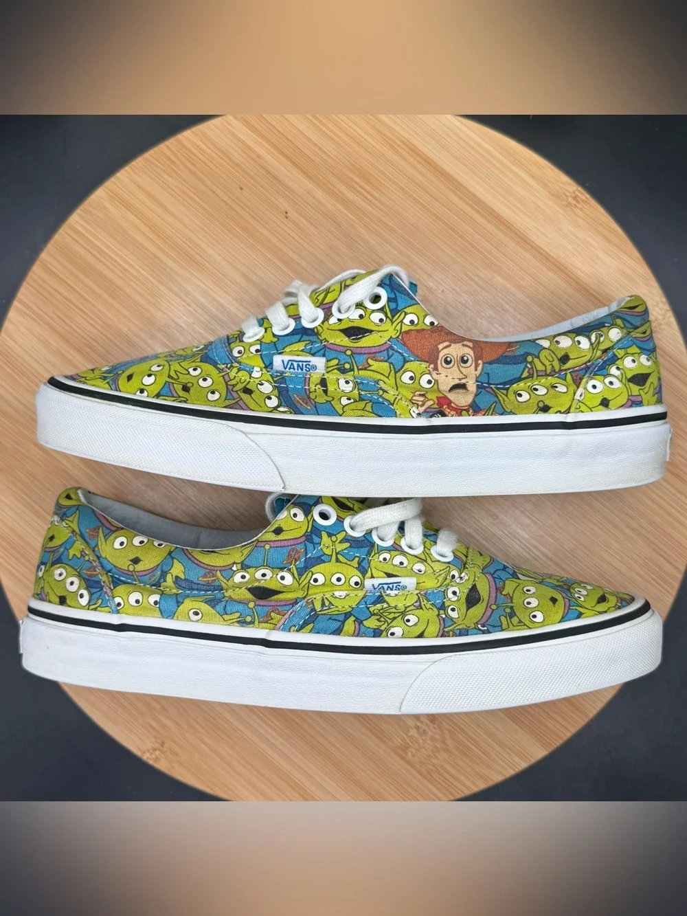 Vans Era Toy Story Aliens Women’s 9/ Men’s 7.5